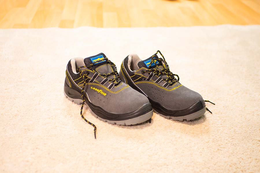 Goodyear Chaussures De Sécurité S1P Homme Et Femme - Cuir Daim, Métal Free, Confortables Et Robuste (Taille 39 à 43)