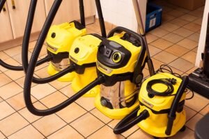 Aspirateur à eau et poussière