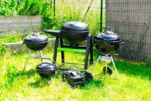Barbecue à charbon