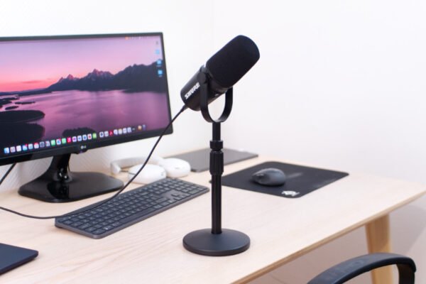 Shure MV7+